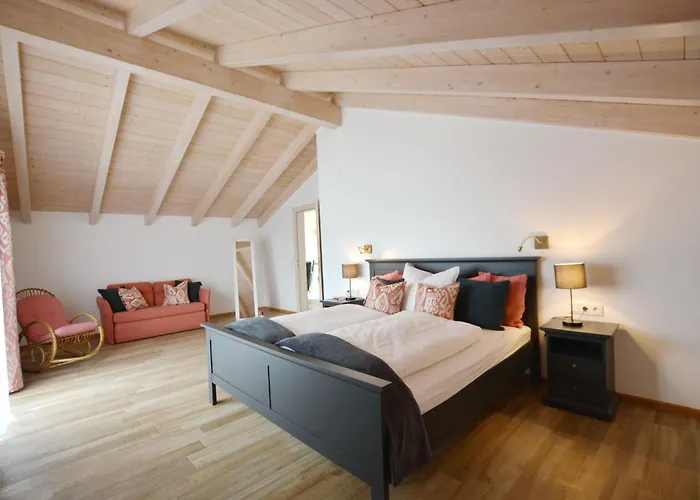 Chiemseezeit Feriehus *